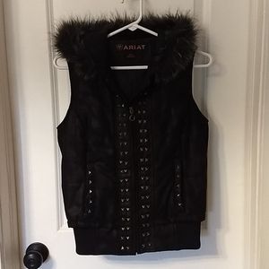 Ariat vest